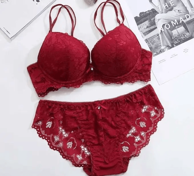 Lingerie pour femme en dentelle florale, sexy et séduisante